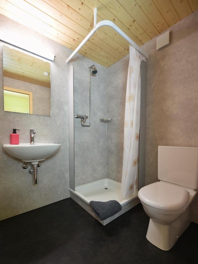 Schutzenbach Backpackers For Adults 18-35 Vandrerhjem Lauterbrunnen Eksteriør bilde