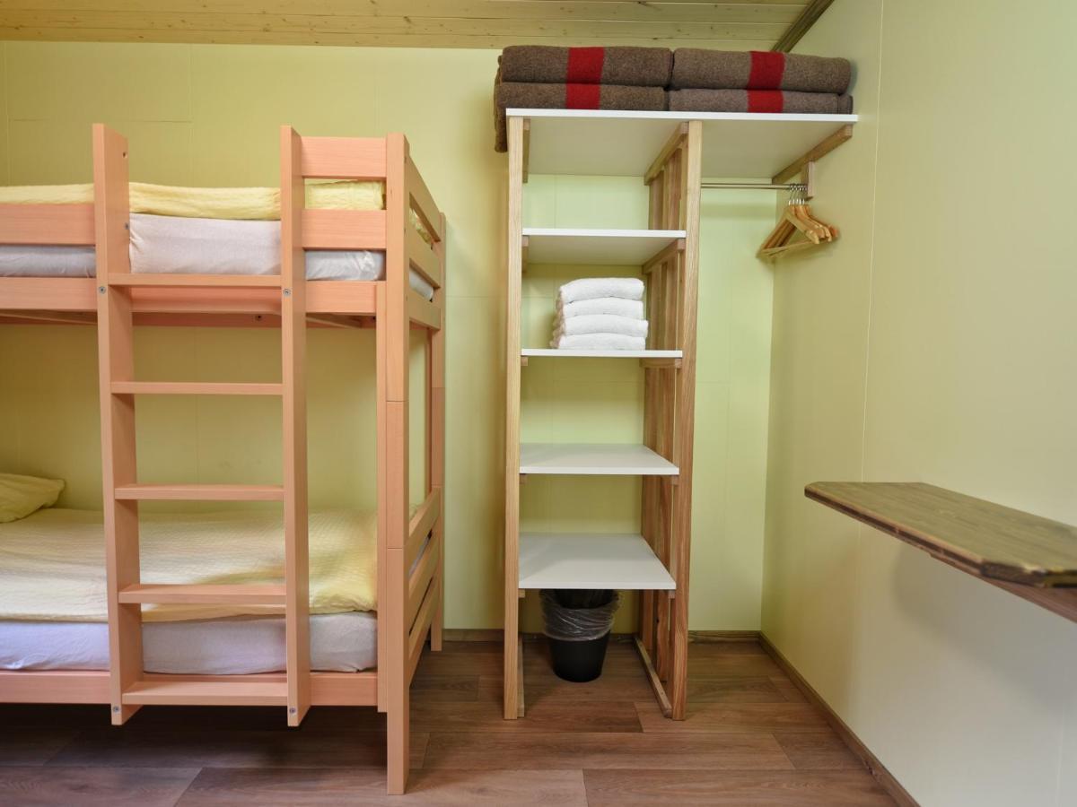 Schutzenbach Backpackers For Adults 18-35 Vandrerhjem Lauterbrunnen Eksteriør bilde